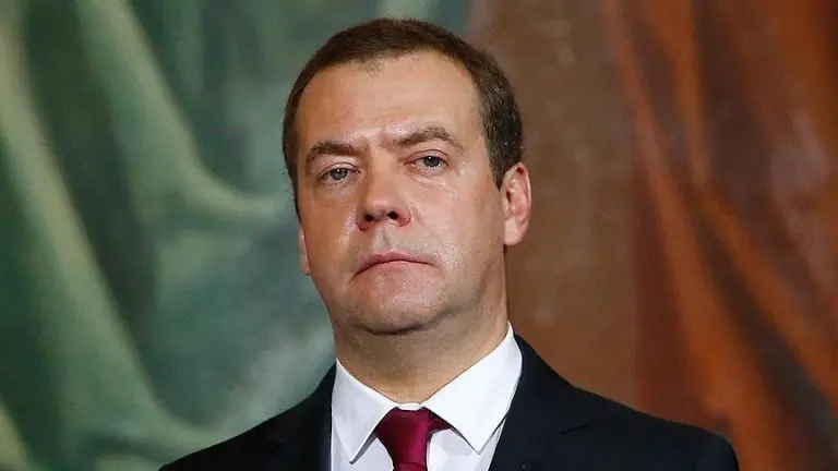 Medvedev: Njemačka se priprema za rat s Rusijom
