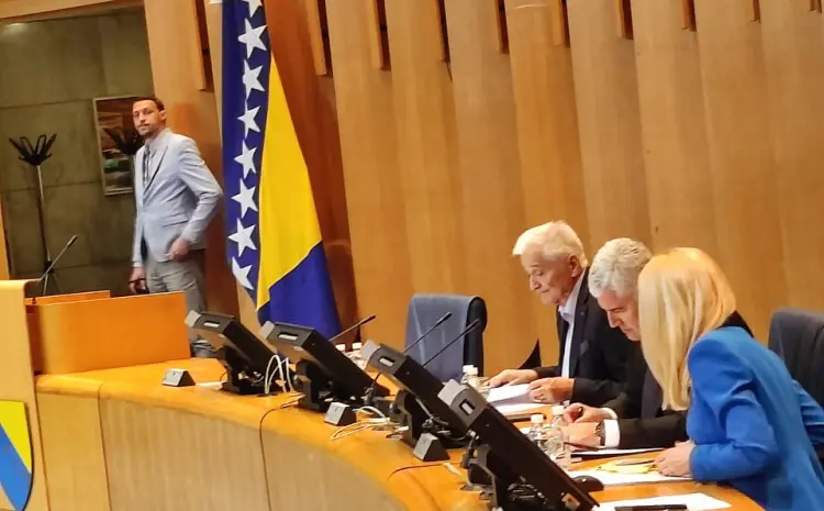 Otkazana sjednica, Čović poručio da Bošnjaci blokiraju rad institucija