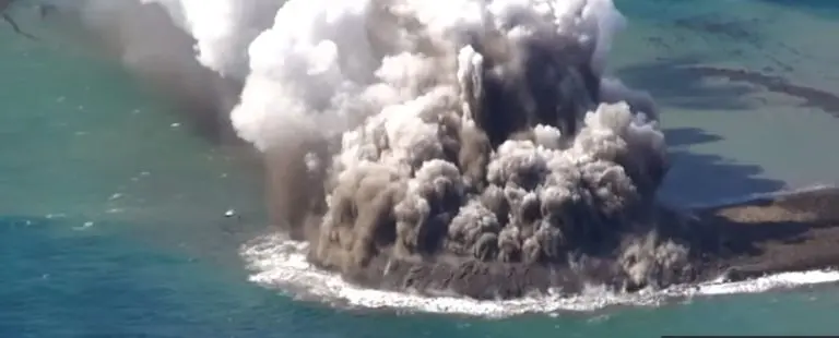 Svijet je dobio novo ostrvo – “isplivao” iz mora VIDEO