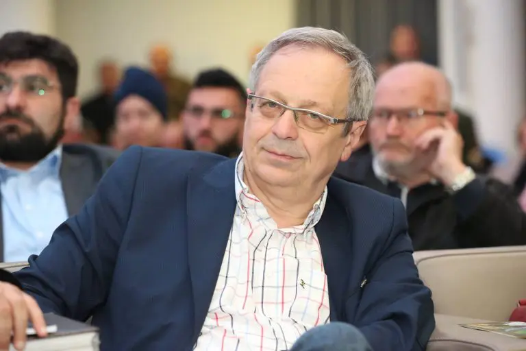 Profesor Refik Šećibović za BUKU: Prodaja diploma jedan je od specijaliteta tajkunskih univerziteta