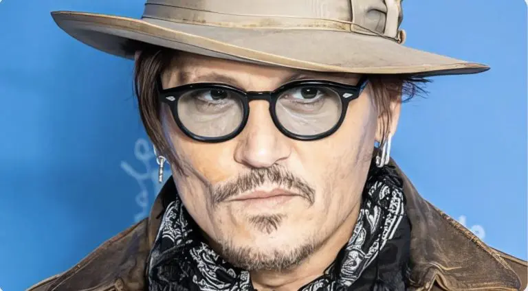 Džoni Dep prodajom svojih slika zarađuje milione