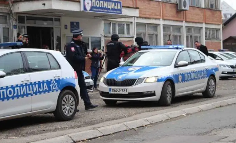 Hapšenje u Gradišci, nije se zaustavio na znak stop, u autu mu pronašli municiju