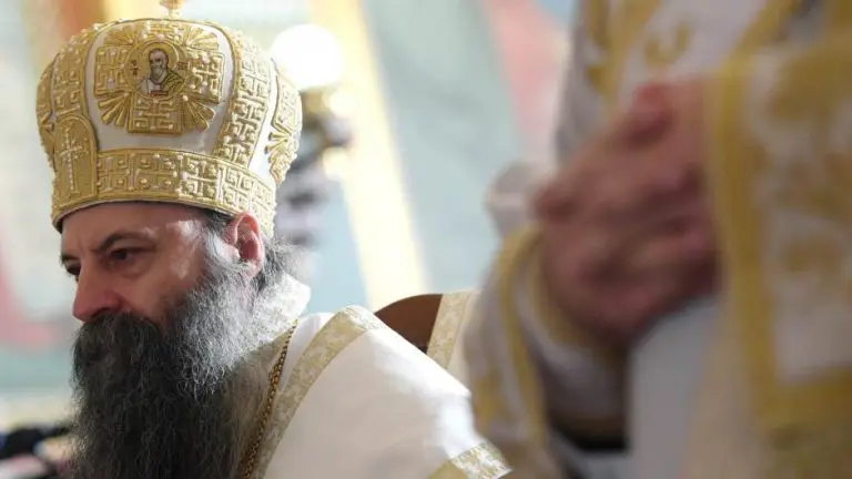 Srpski patrijarh Porfirije na udaru javnosti zbog vrijeđanja žena