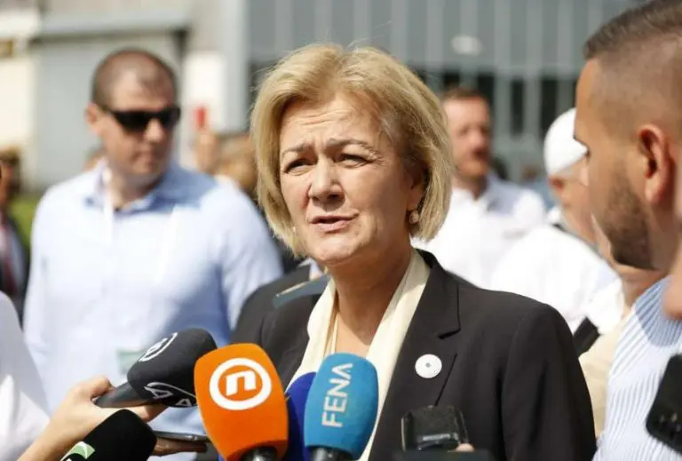 Eichhorst u Potočarima: Ono što se dogodilo ovdje prije 28 godina ne smije biti zaboravljeno