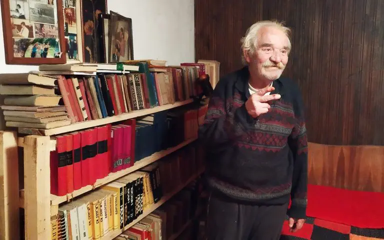 Profesor na 900 metara nadmorske