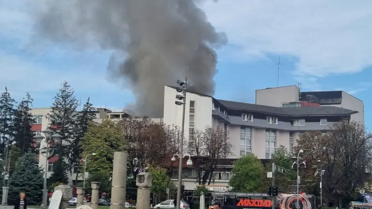 Završen uviđaj: Tužilaštvo se oglasilo o požaru u zgradi “Elektrokrajine”