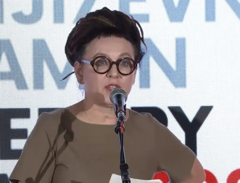 NEPODNOŠLJIVA LAKOĆA IDIOTSKOG ČITANJA