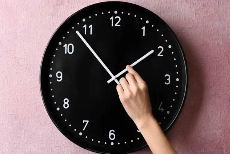 Dobijamo sat više sna – evo kada ove godine pomjeramo kazaljke na satu
