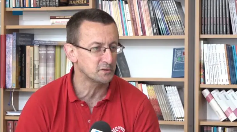 Hodočašće za zdravlje djece sa poteškoćama u razvoju: Dragoslav Šinik krenuo iz Gradiške do Banjaluke noseći krst visok 2 metra