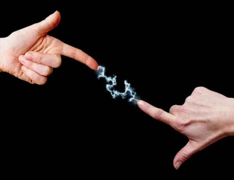 Ljudski dodir može smanjiti bol, depresiju i anksioznost