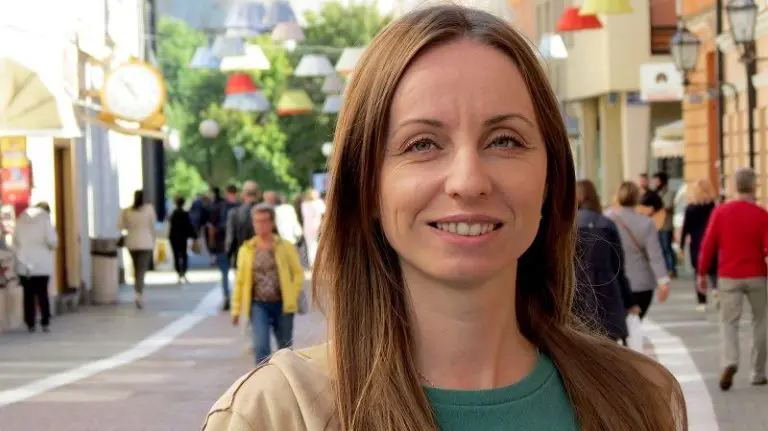 Jelena Jovčić kanidatkinja za NSRS: Politika je ušla u sve institucije i vrijeme je da se omladina aktivira