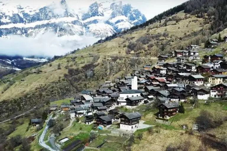 Selo u Švajcarskoj nudi 58.000 eura onome tko se doseli: Ovo su uslovi