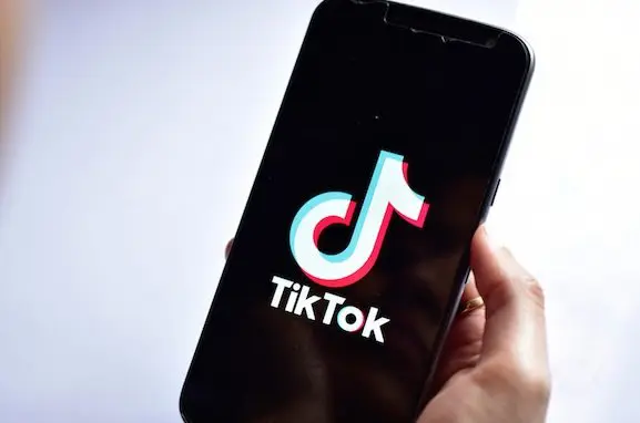 Stiže velika promjena na TikToku, maloljetnici na udaru: Imaće tačno vrijeme koliko smiju biti na ovoj mreži