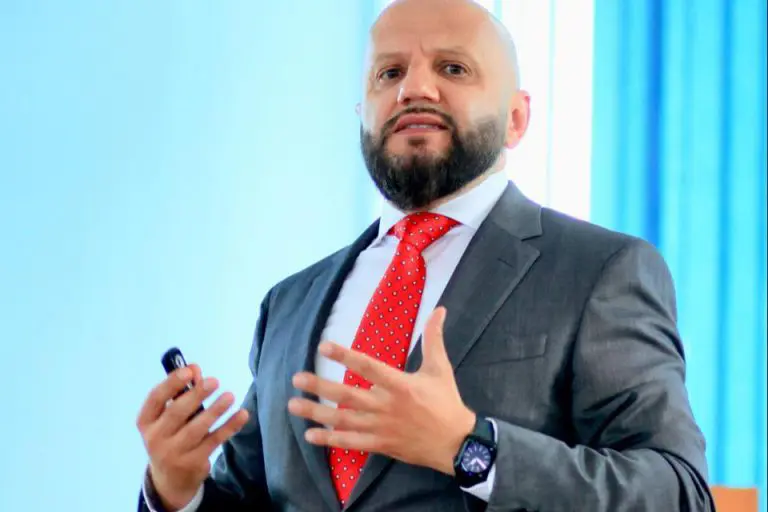 Mirnes Kovač: Izraelsko-palestinski sukob nije vjerski sukob, ne dozvolite da vam dezinformacije neukih ljudi pomute razum