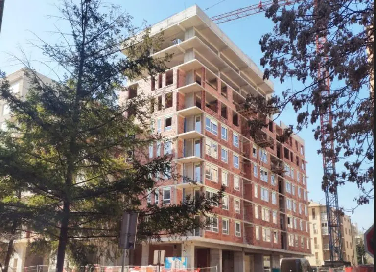 Mladi u BiH teško do stana: “Ukoliko se previše zadužim, ne ostaje mi ništa za život”