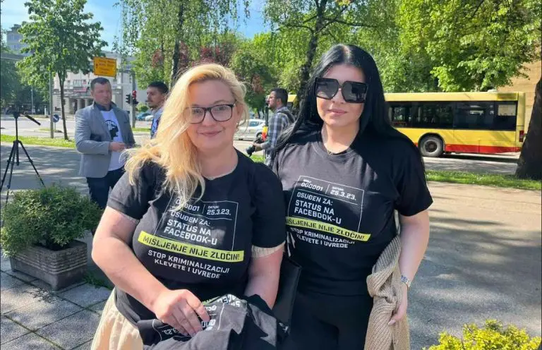 BANJALUKA: “Osuđen za: Vic u kafani”, “Osuđen za: Status na Facebook-u” FOTO