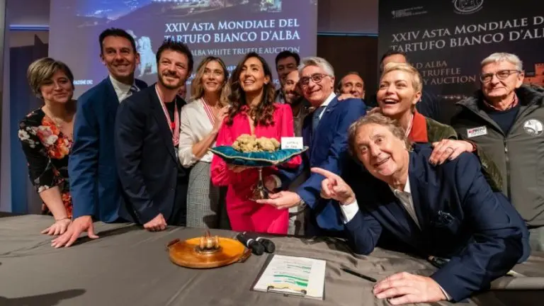 Kilogram bijelog tartufa prodan za 130.000 evra