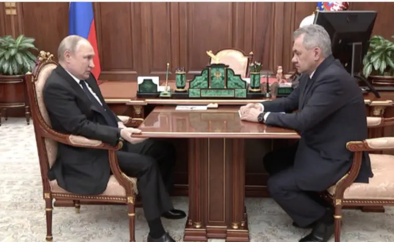 Putin smijenio Šojgua