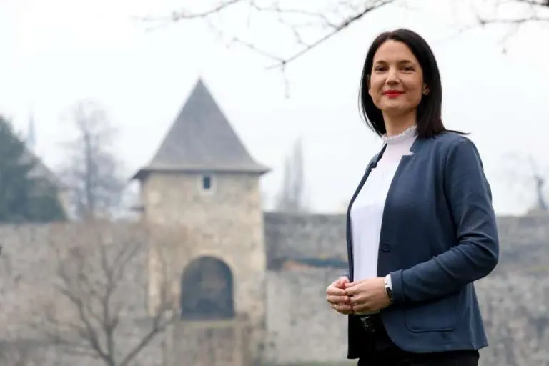 “Vlast podvila rep”: Busanje u prsa treba da zamijeni gutanje žaba