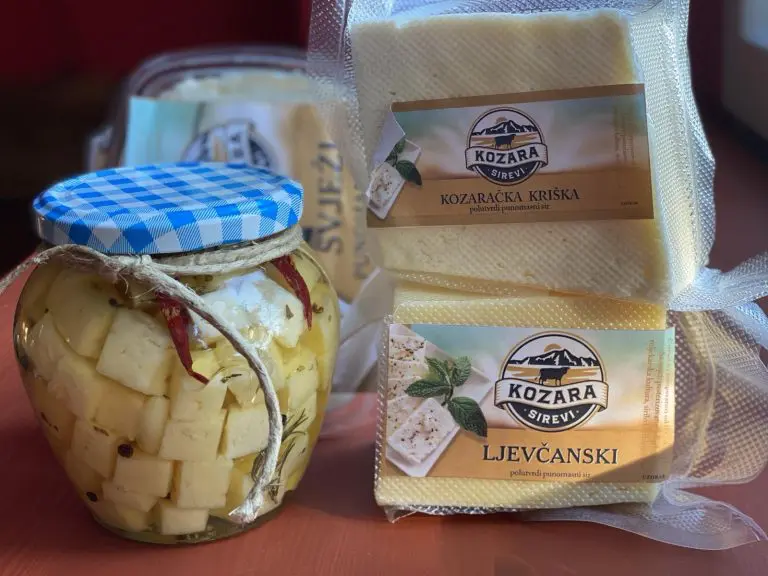 Profesorica iz Gradiške sa porodicom pokrenula mini siranu: “Čuvamo tradicionalnu recepturu od zaborava”