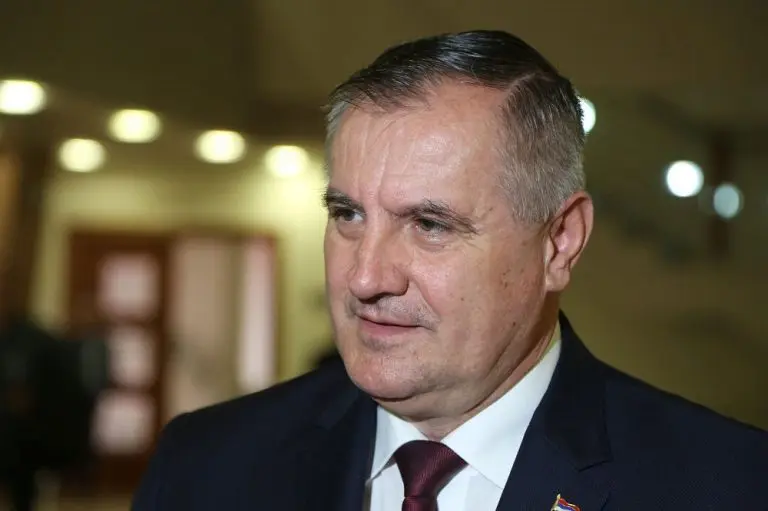 Višković: “Plašim se da će i ovaj put odluku o minimalnoj plati donijeti Vlada”