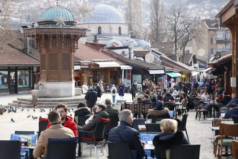 Sutra veliki dio Sarajeva bez vode, cisterne sa pitkom vodom dostupne na ovim lokacijama