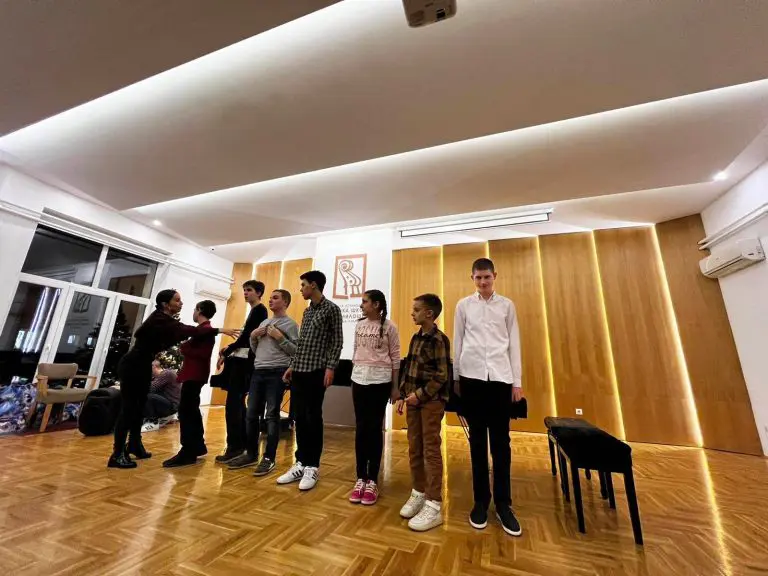 Djeca svjetlosti: Kvalitetno provođenje slobodnog vremena za lica autističnog spektra