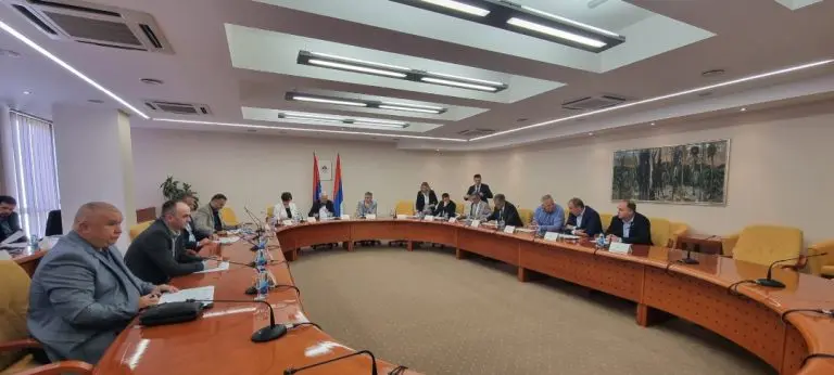 SLUČAJ AGREMAN I VITALNI NACIONALNI INTERES: Hoće li NSRS poslušati Dodika?