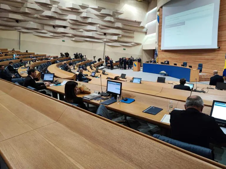 Parlament BiH opet izigrao privredu