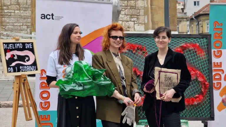 Naša zajednička planeta gori: Ako nema rješenja, izmislićemo ga!