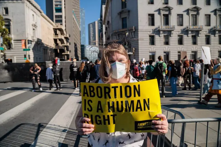 Zatvaraju se klinike za abortuse po SAD-u. Poznati sportisti osudili odluku Vrhovnog suda