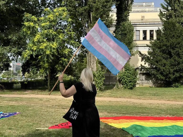 Federalno Ministarstvo zdravstva koči pojednostavljivanje procesa promjene oznake spola u ličnim dokumentima