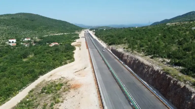 EBRD nakon Viškovićeve izjave: Ne zaustavljamo projekte u Srpskoj