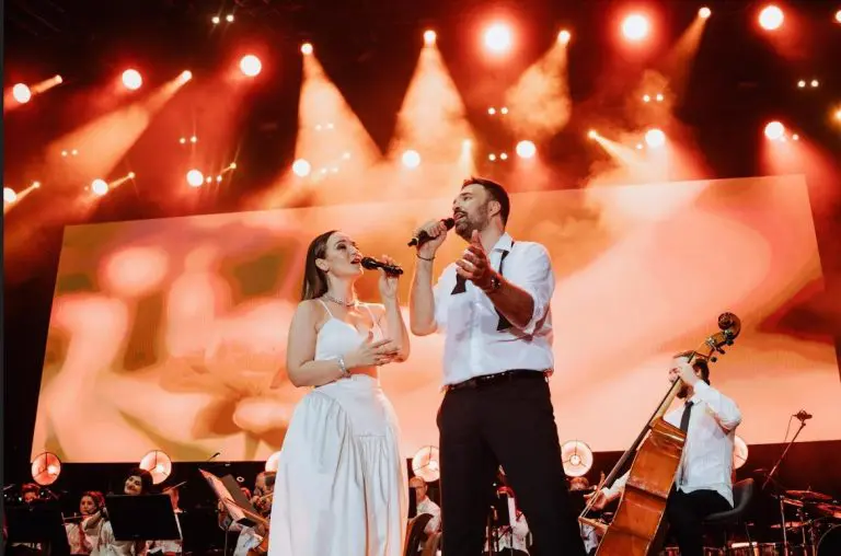 Simfonija udvoje izazvala ovacije, slavni umjetnički duo ostavio snažan utisak na publiku!