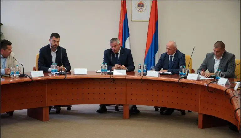 Završen sastanak vladajuće koalicije u RS: “Primijeniti sve dogovoreno na Svesrpskom saboru”