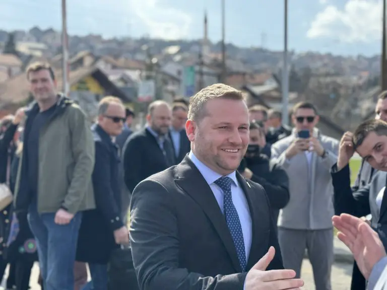 Tužilaštvo dokazuje da je neko kriv jer je poštovao zakon