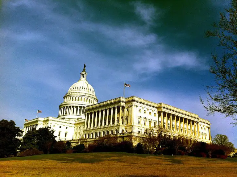 Milioni maraka potrošeni na lobiranje, a cijelo rukovodstvo RS na crnoj listi