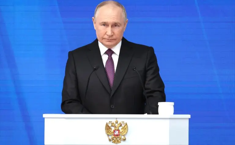Putin odgovorio Zapadu: Neka razmisle gdje će završiti naše oružje
