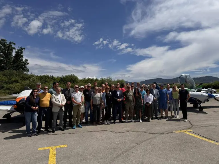 U Živinice, grad milionera, u svojim privatnim avionima, sletjelo 17 njemačkih milionera