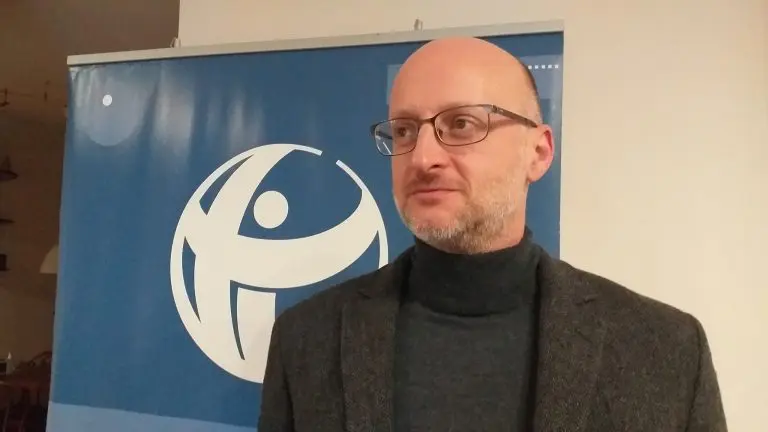 Nemanja Nenadić: Dominira tema „interesa države“