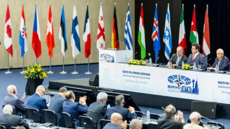 Kosovo postalo pridruženi član NATO