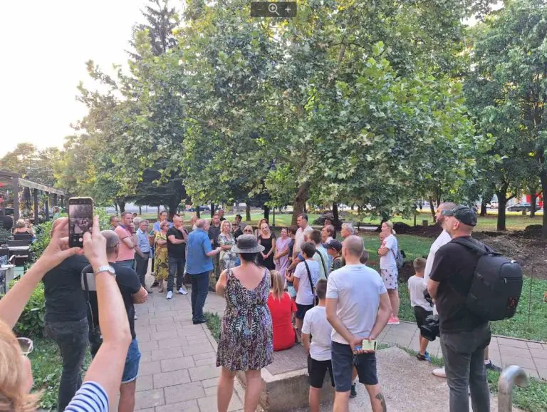 PROTEST U BANJALUCI: “Nećemo dozvoliti uništavanje jedne od najljepših oaza u gradu” FOTO/VIDEO