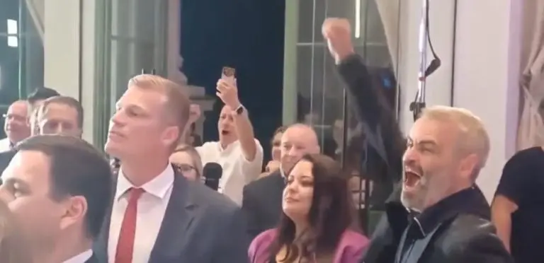 Obožavaju motore sa unutrašnjim sagorijevanjem, lider im je vozač formule: Ovo su stvarni pobjednici čeških izbora, svi se pitaju KAKO…