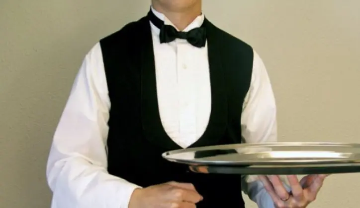 Konobar iz BiH otkrio kolika mu je plata na Jadranu: Uslovi bolji nego u mom gradu