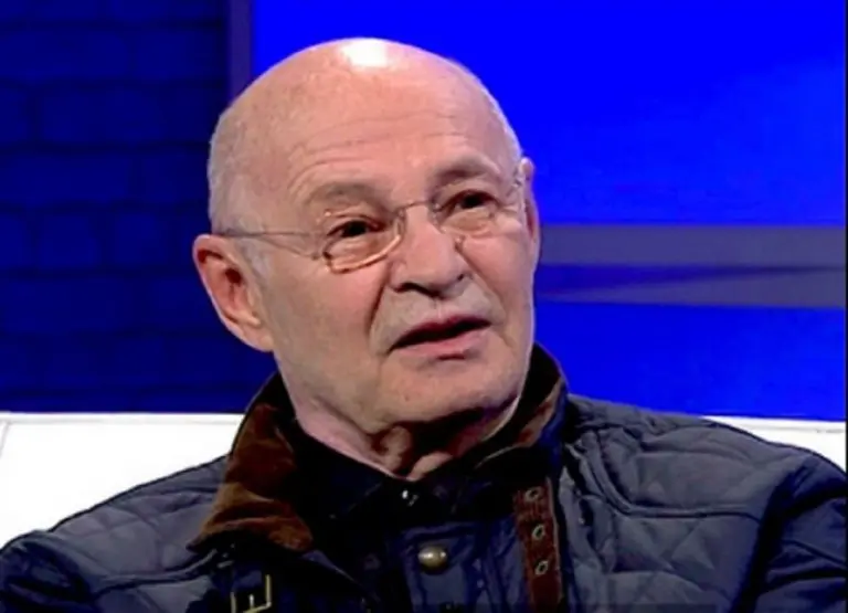 “Kada nas jednom neko napusti…”: Potresna ljubavna priča Mustafe Nadarevića koja slama srca