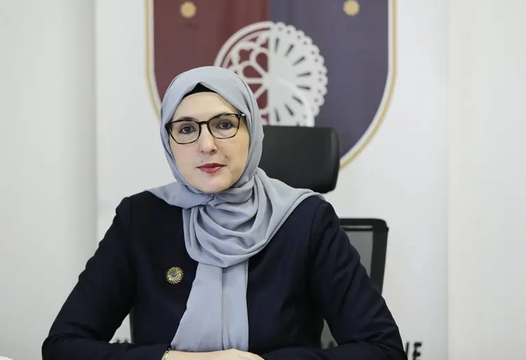 Kako štedi ministrica Hota Muminović: Smanjuje broj stručnjaka za rad sa djecom s oštećenjem sluha