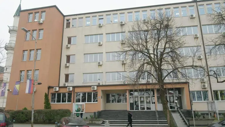 Tužilaštvo formira predmet o spisku ljudi koji su živi, a upisani kao srebreničke žrtve