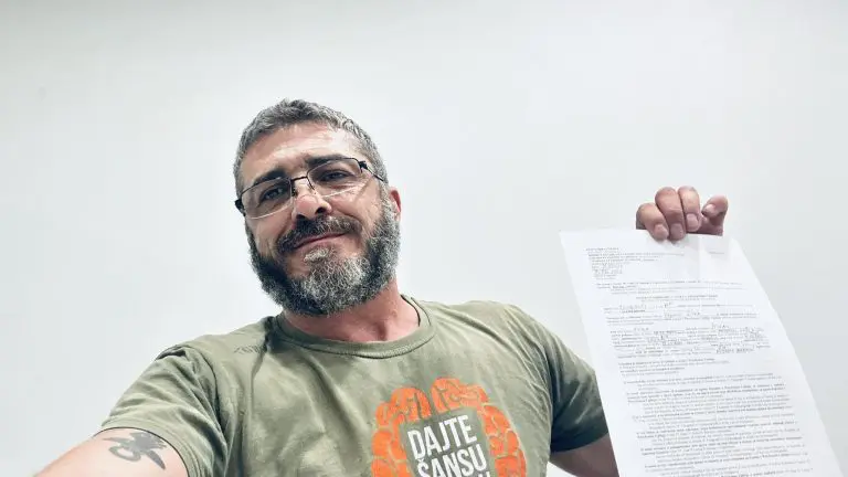 Feđa Štukan za Buku nakon što je zadržan na aerodromu: Gladan sam, sutra će me deportovati za BiH