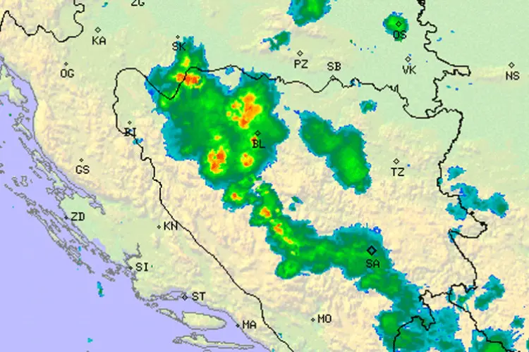 Pogledajte kako se kreću olujni oblaci, na udaru veći dio BiH