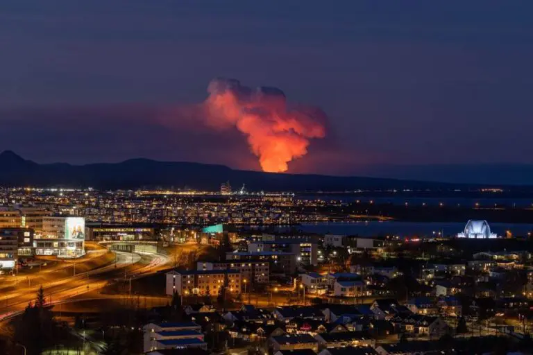 “Moramo da se oprostimo od tog grada”: Vulkanske erupcije na Islandu će trajati godinama